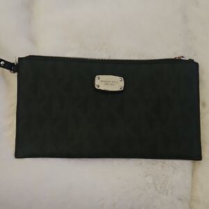 Michael Kors Black Signature Plate Wristlet Clutch